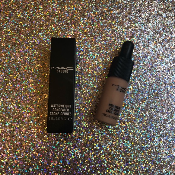MAC Cosmetics Other - Water weight concealer MAC Cosmetics Other - Water weight concealer